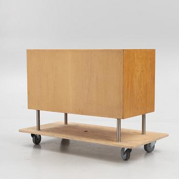 Hans J. Wegner, an oak chest of drawers, Ry Möbler, Denmark, 1950's/60's.