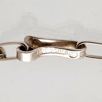 A silver necklace by Sven-Erik Högberg, Gothenburg 1990.