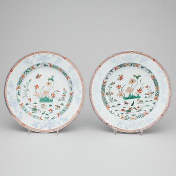 TALLRIKAR, 4 st, porslin, Qingdynastin, Qianlong (1736-95).