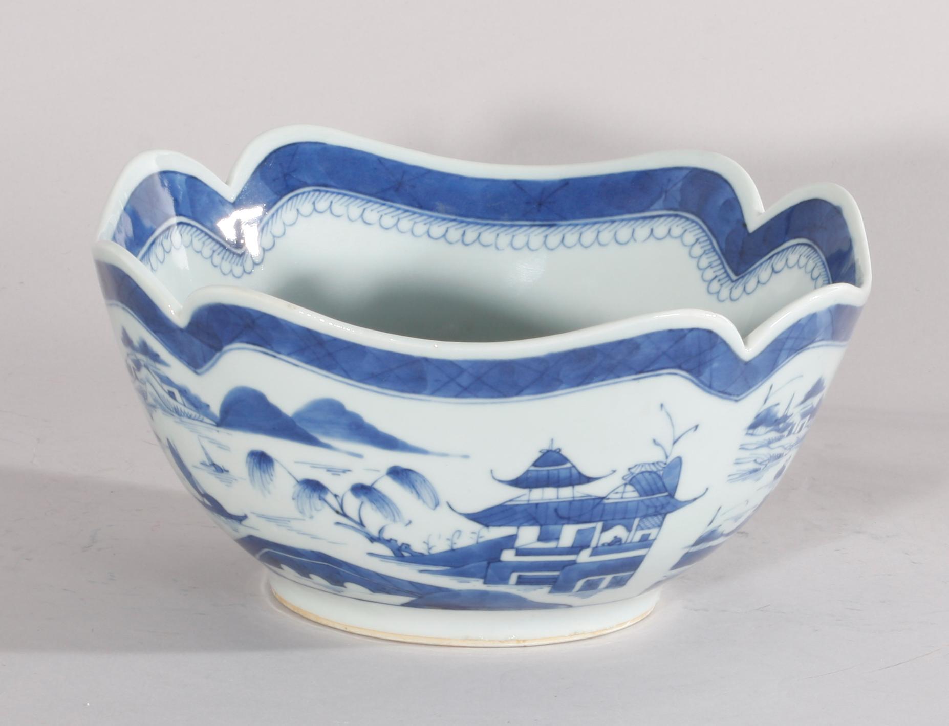 SKÅL. Kompaniporslin. Kina, Qianlong/Jiaqing.