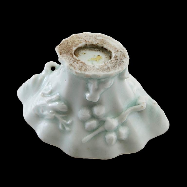 Wine tasting bowl porcelain, blanc-de-chine, China, 19th century.