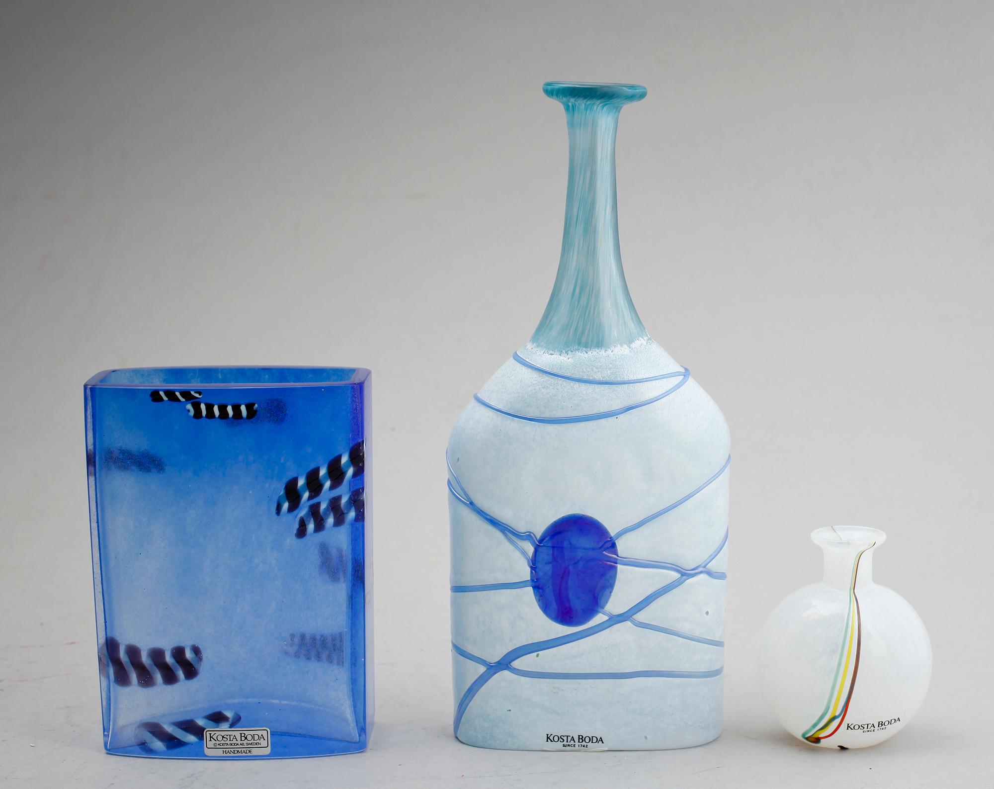 VASER, 3 st, glas, Bertil Vallien, Kosta Boda, signerade.
