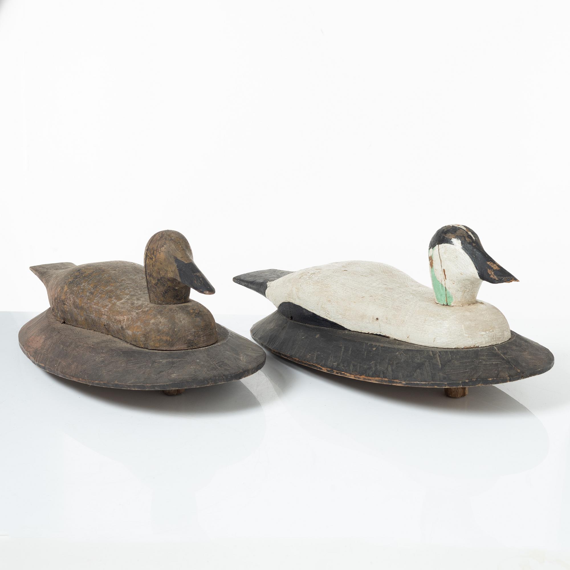 Two carved and painted duch decoys, circa 1900.