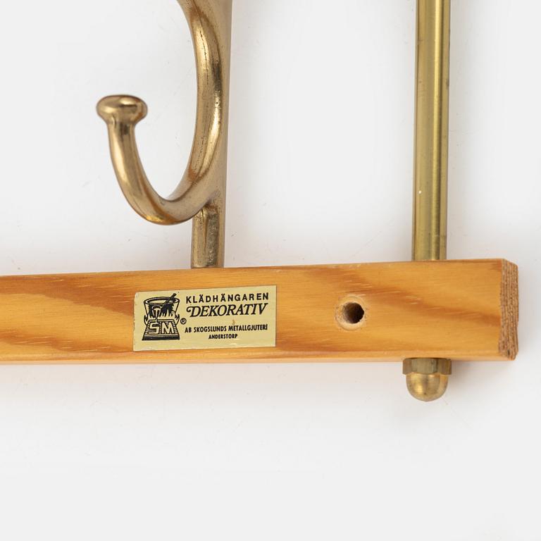Klädhängare 3 st "Dekorativ", Skoglunds metallgjuteri, Anderstorp, 1900-talets mitt.