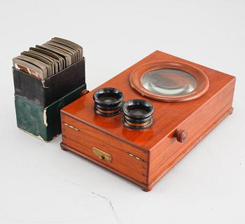 A stereoscope with images, early 20th century.
