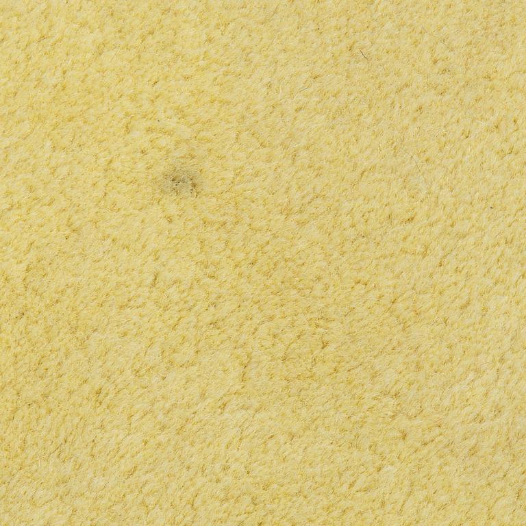 A carpet, "Segments", Barbara Hosak. hand tufted, Kateha, diameter 216 cm.