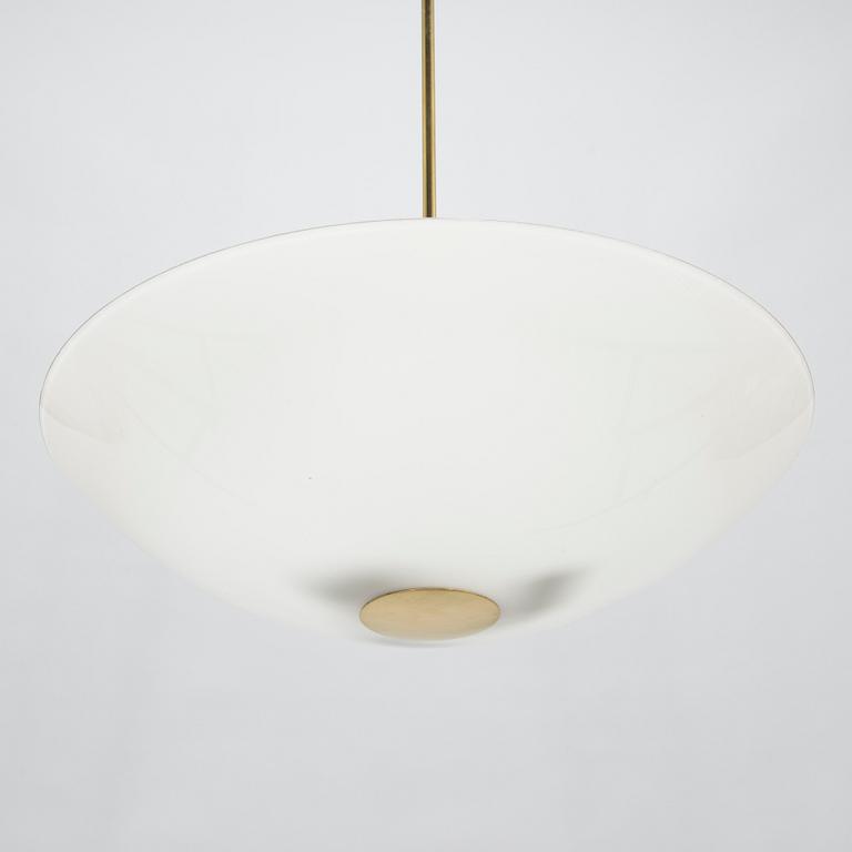 Paavo Tynell, a mid-20th century '1017' pendant light for Idman.