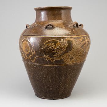 A large Chinese s.k. Martaban jar, 19th Century.