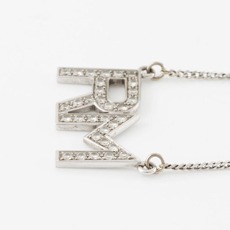 A necklace in 18K white gold set with round brilliant-cut diamonds, "RM".