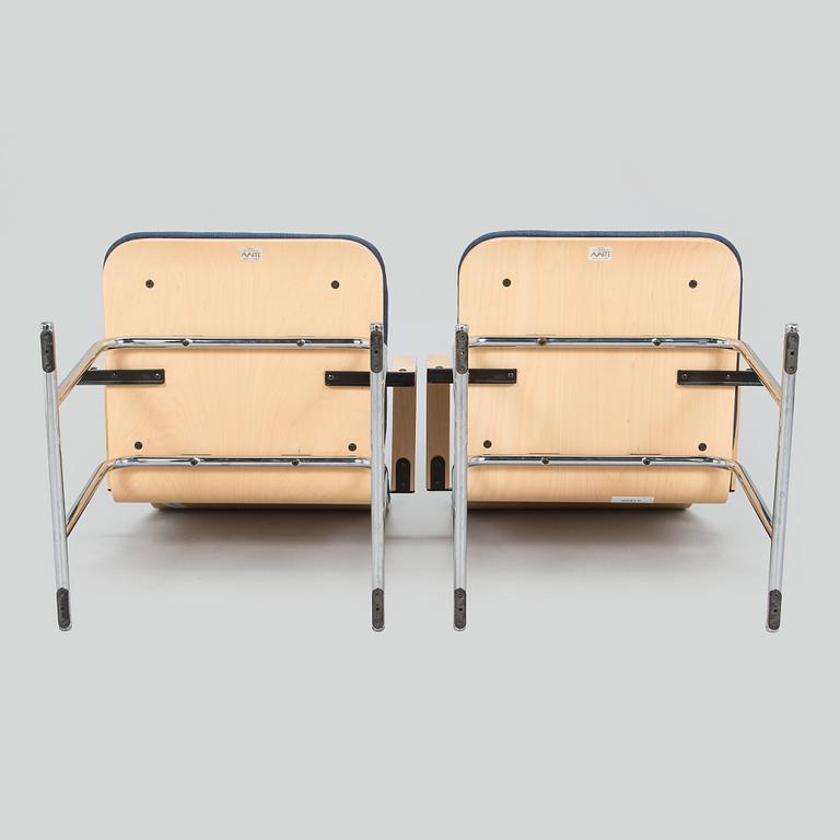Yrjö Kukkapuro, a pair of 1980s  "Sirkus" armchairs, Avarte.