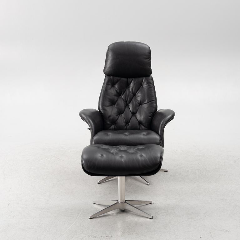 Hjort Knudsen, fåtölj och fotpall, Danmark.