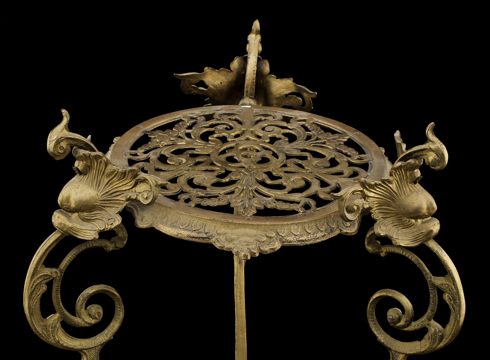 PIEDESTALER, ett par, empirestil, 1900-tal.