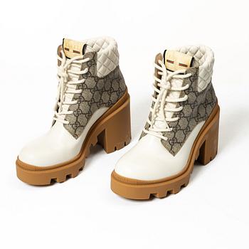 Gucci, ankle boots, size 37 1/2.