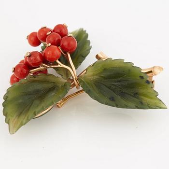 A corall and nephrite brooch.