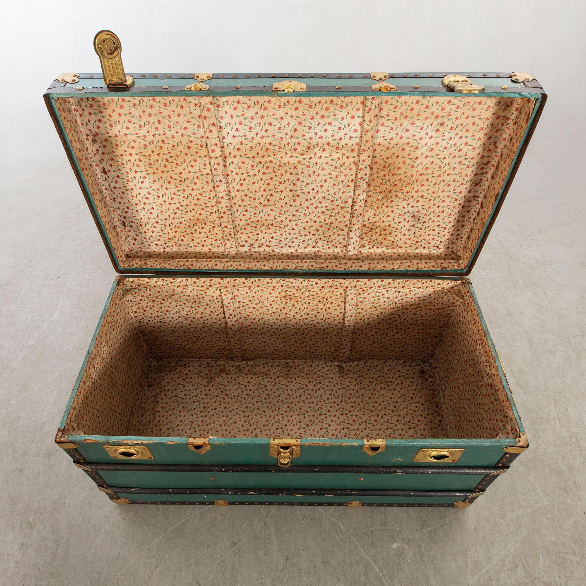 A Brevettato trunk, Italy first half of the 20th century.