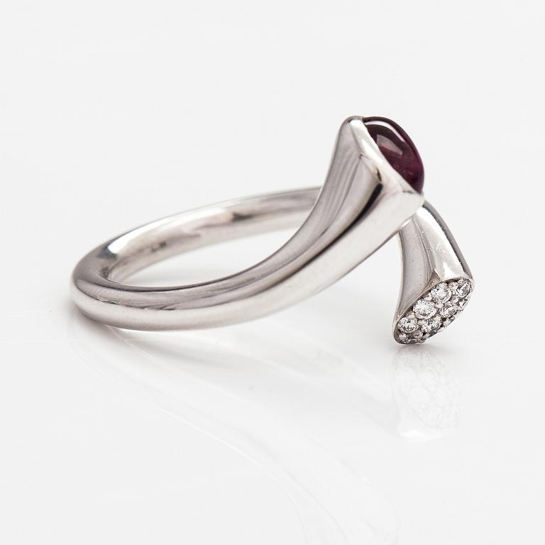 Georg Jensen "Carnival", an 18K white gold ring with a tourmaline and diamonds ca. 0.15 ct. Marked 1863. Denmark.