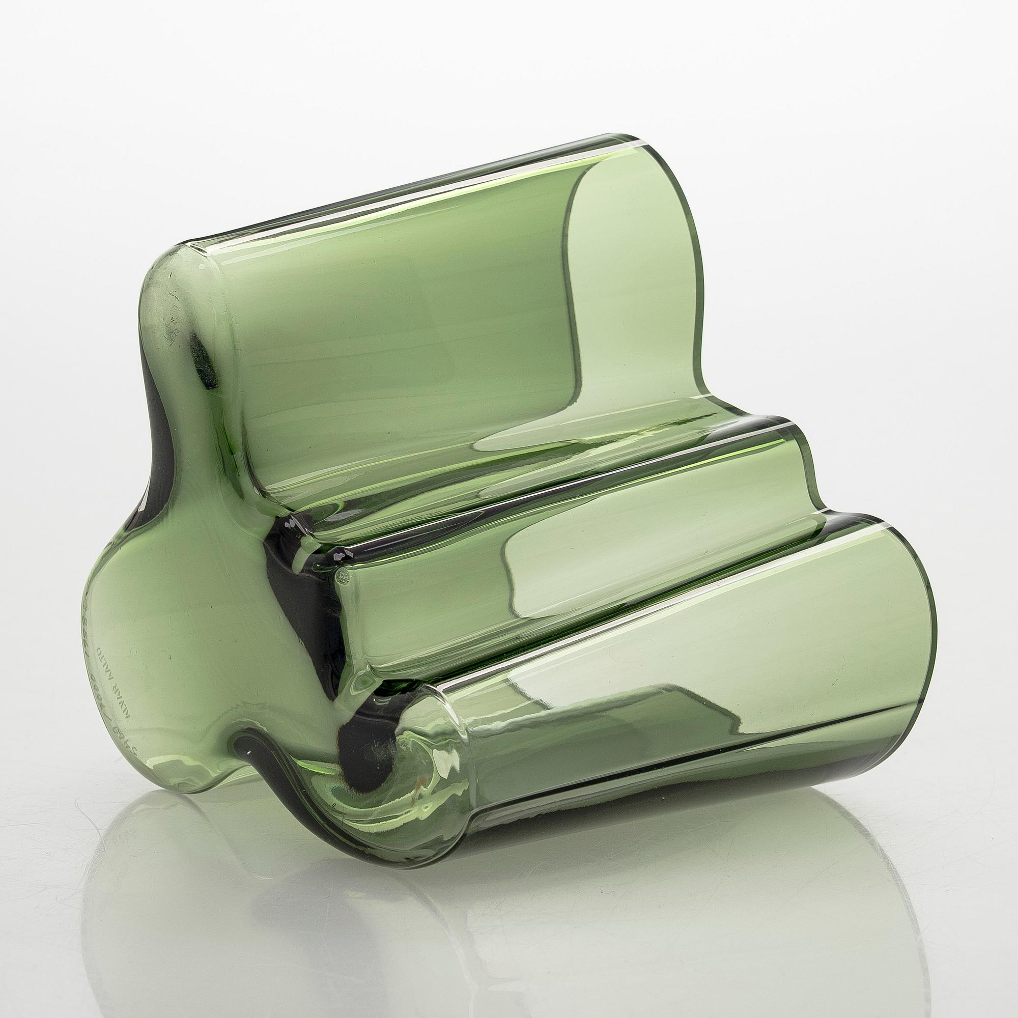 Alvar Aalto, a glass vase, signed  Alvar Aalto 5409/7000 1988.