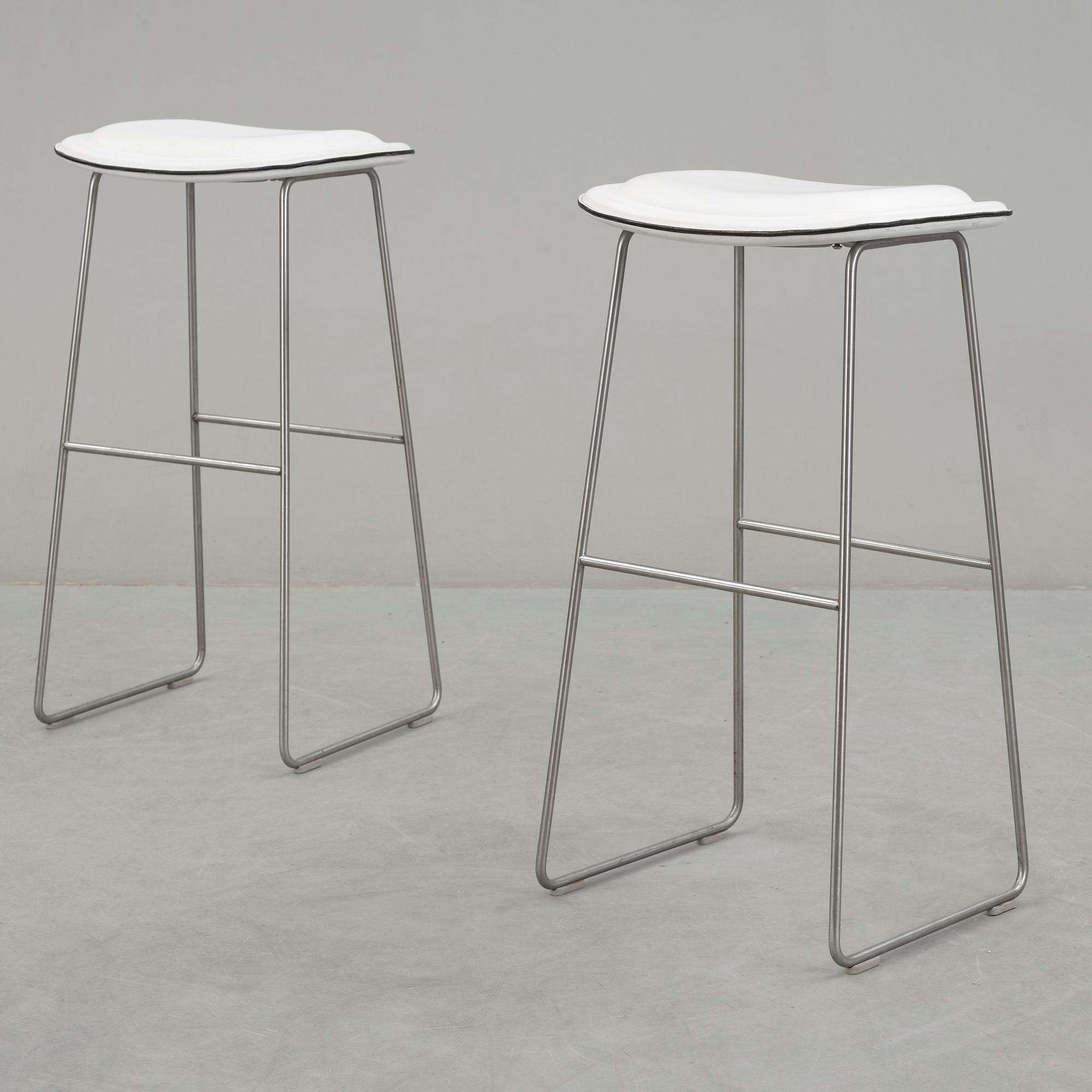 BARSTOLAR, 2 st. Designade av Jasper Morrison, Cappellini, Italien.