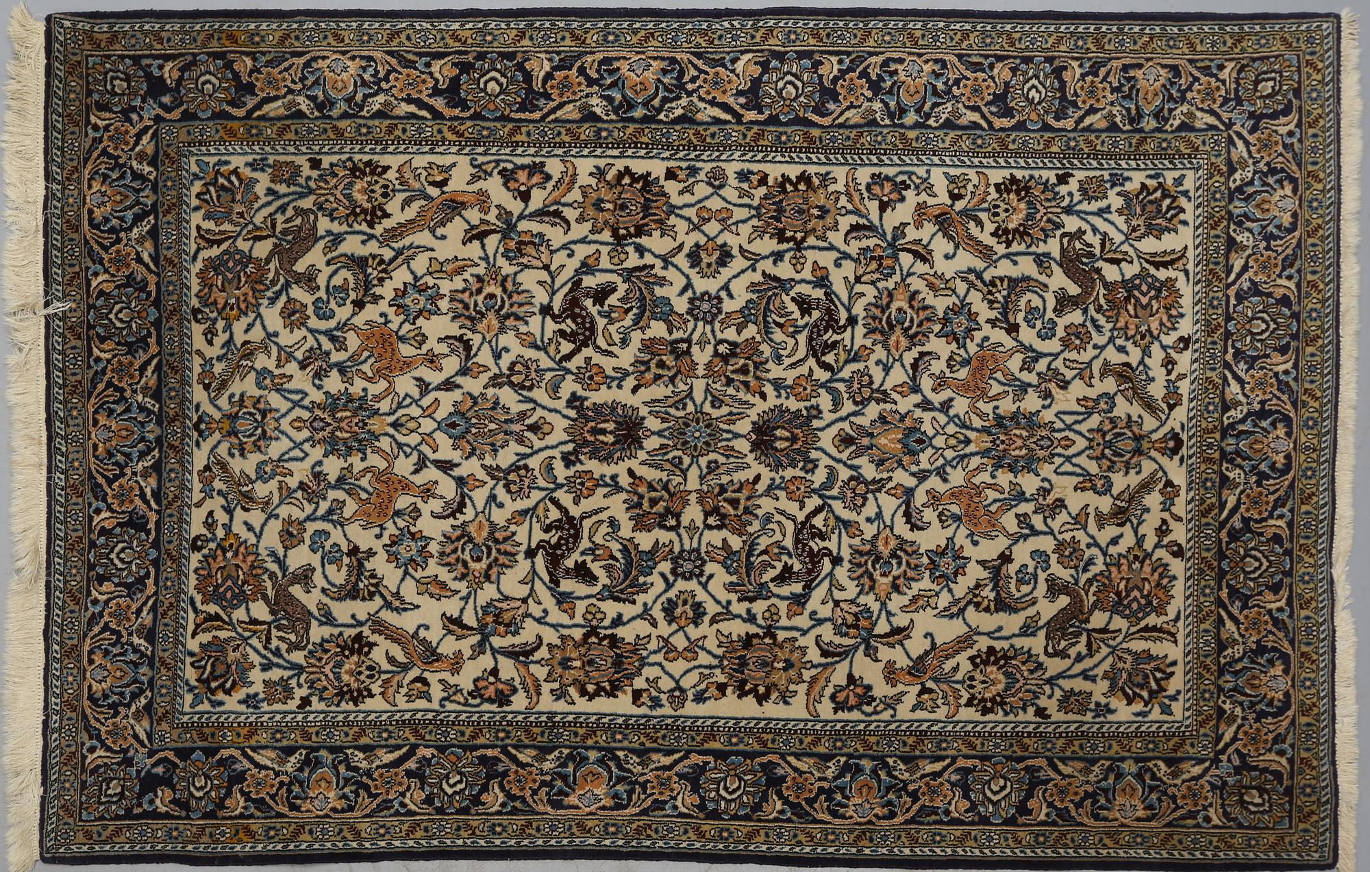 MATTA, troligen Isfahan, old, 141 x 233 cm.