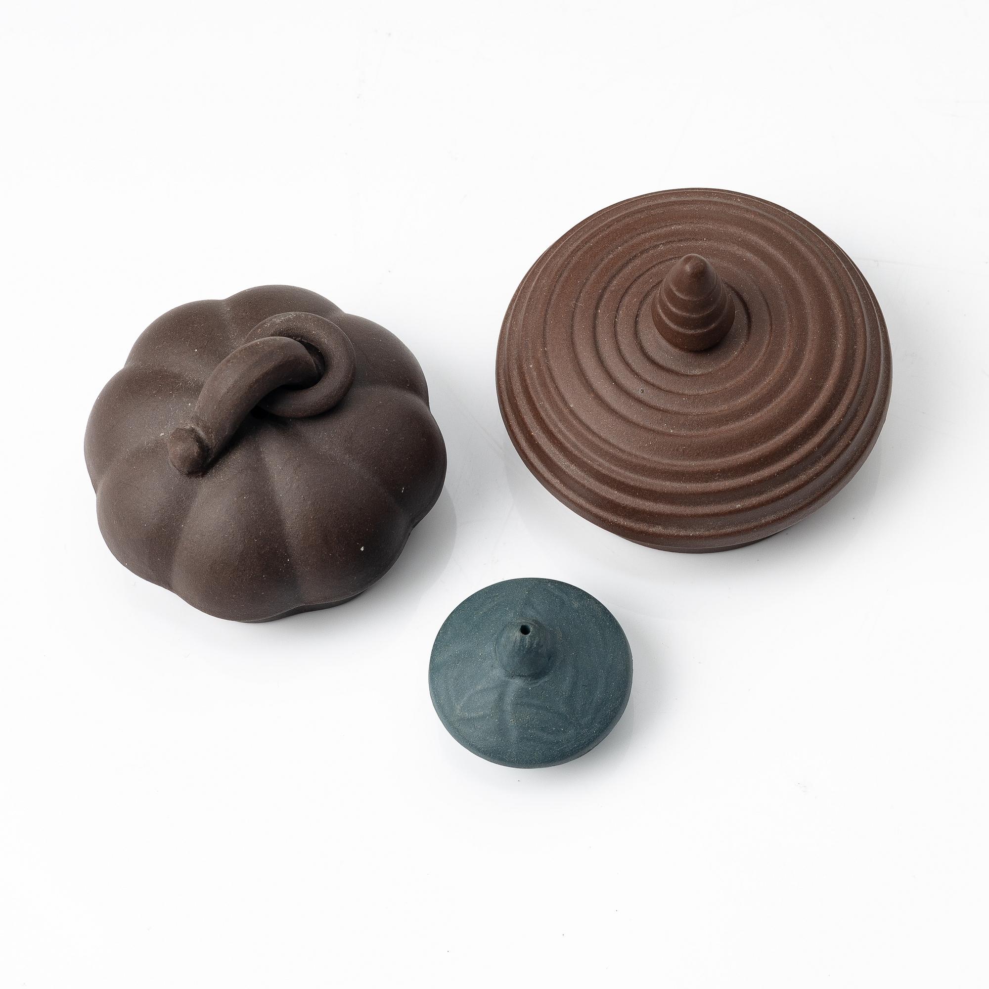 A group of three Chinese yixing 'gongfu' teapots, 1980s.