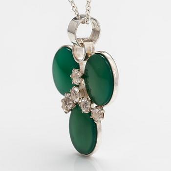 Elis Kauppi, A sterling silver necklace "Tunturipuro" with chalcedonies and rock crystals. Kupittaan kulta, Turku.