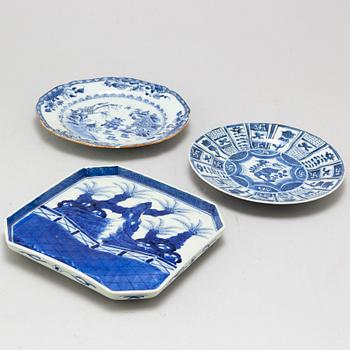 14 porcelain objects, Qing dynasty, China and Japan.