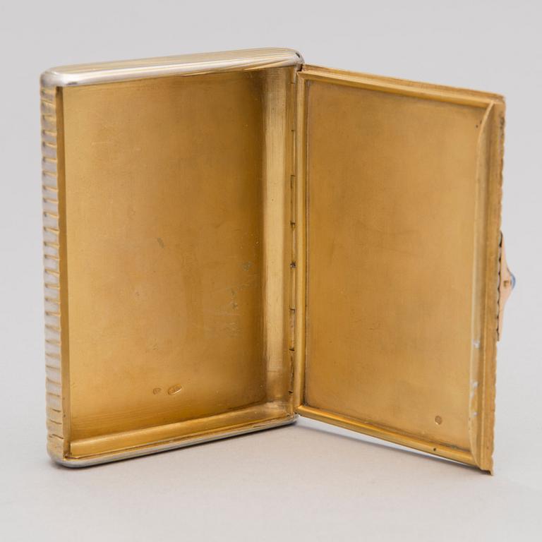 A Russian gilt silver cigarette case, maker's mark 'AR', Saint Petersburg 1908-17.