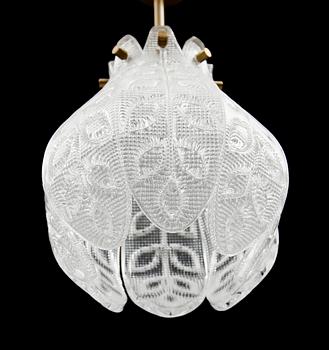 TAKLAMPA, glas, troligen Carl Fagerlund, Orrefors, 1900-talets andra hälft. Höjd 42 cm.