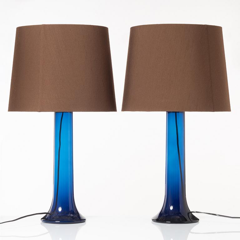 Uno & Östen Kristiansson, Bordslampor, ett par, Luxus, Vittsjö, 1960/70-tal.