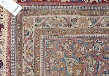 SEMI-ANTIQUE SILK KASHAN. 309 x 204 cm.