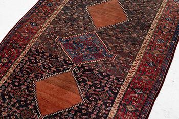 A semi-antique Bidjar rug, c. 255 x 135 cm.