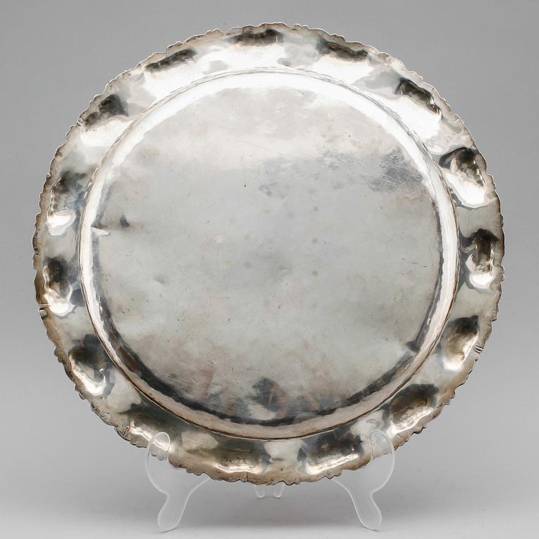 FAT, silver, Mexico, 1900-tal. Vikt ca 1700 gram.