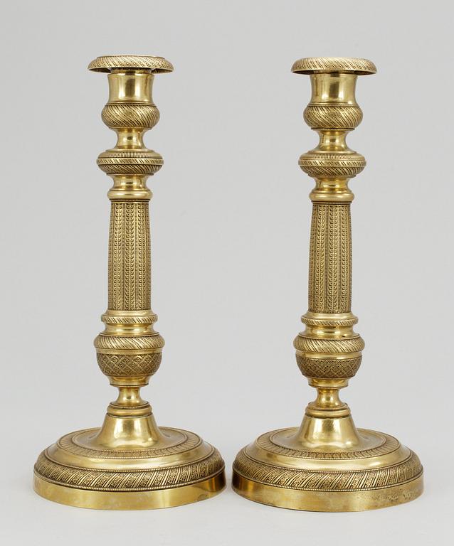 LJUSSTAKAR, ett par. Senempire.