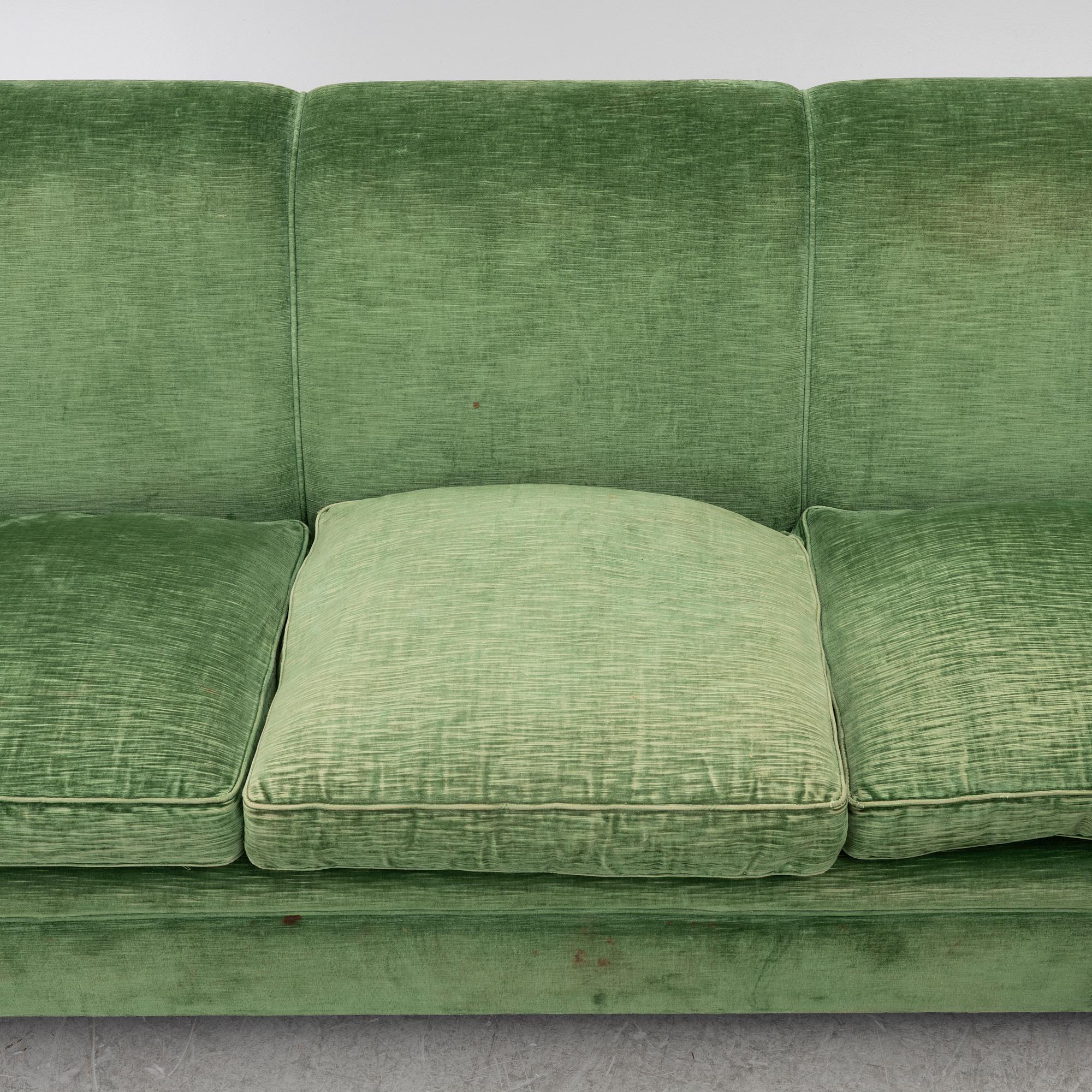 Josef Frank, a model 703  sofa, Firma Svenskt Tenn.