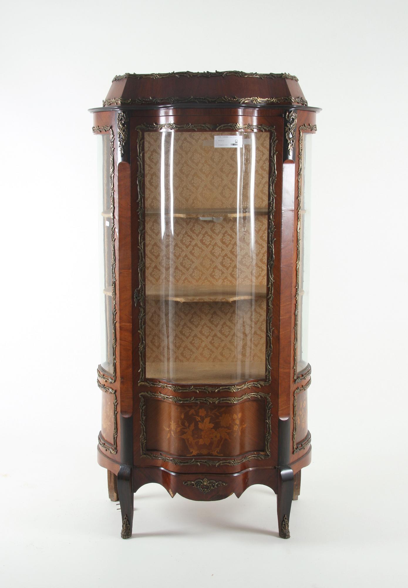 VITRINSKÅP, Louis XV-stil.