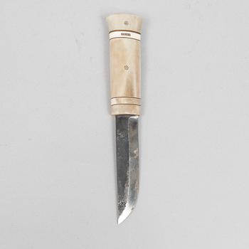 Ingvar Backlund, a reindeer horn knife, signed and dated 99-XX.