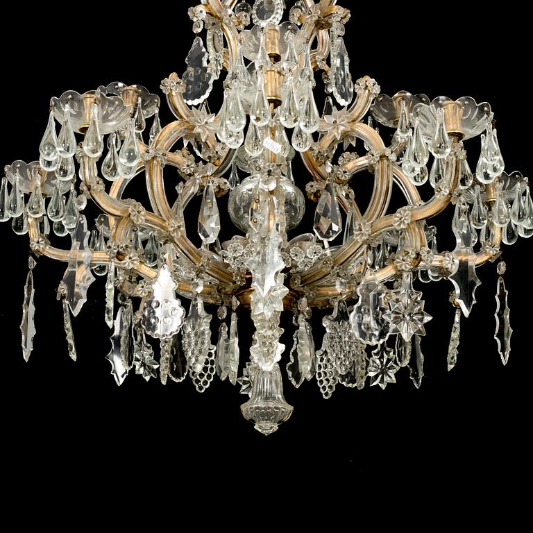 A 12-light chandelier, Maria Theresia-style, 20th century.