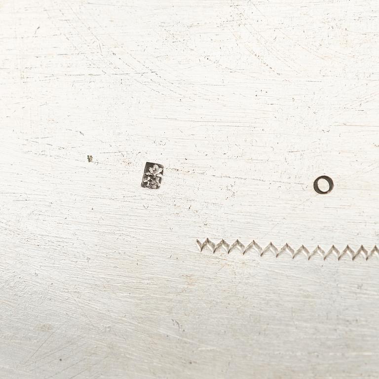 Fruktskål, silver, oidentifierad mästarstämpel FFG, åldermannaranka. Empir.