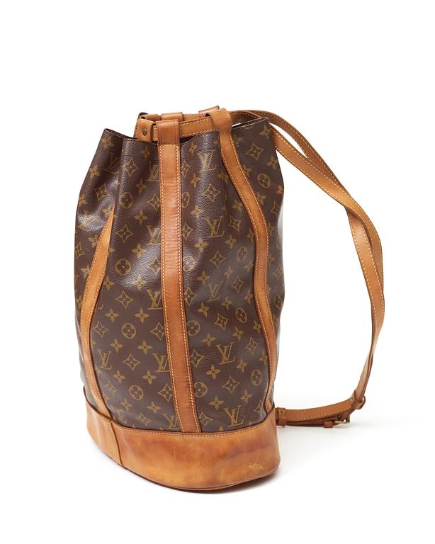 A monogram canvas bag/sac by Louis Vuitton.