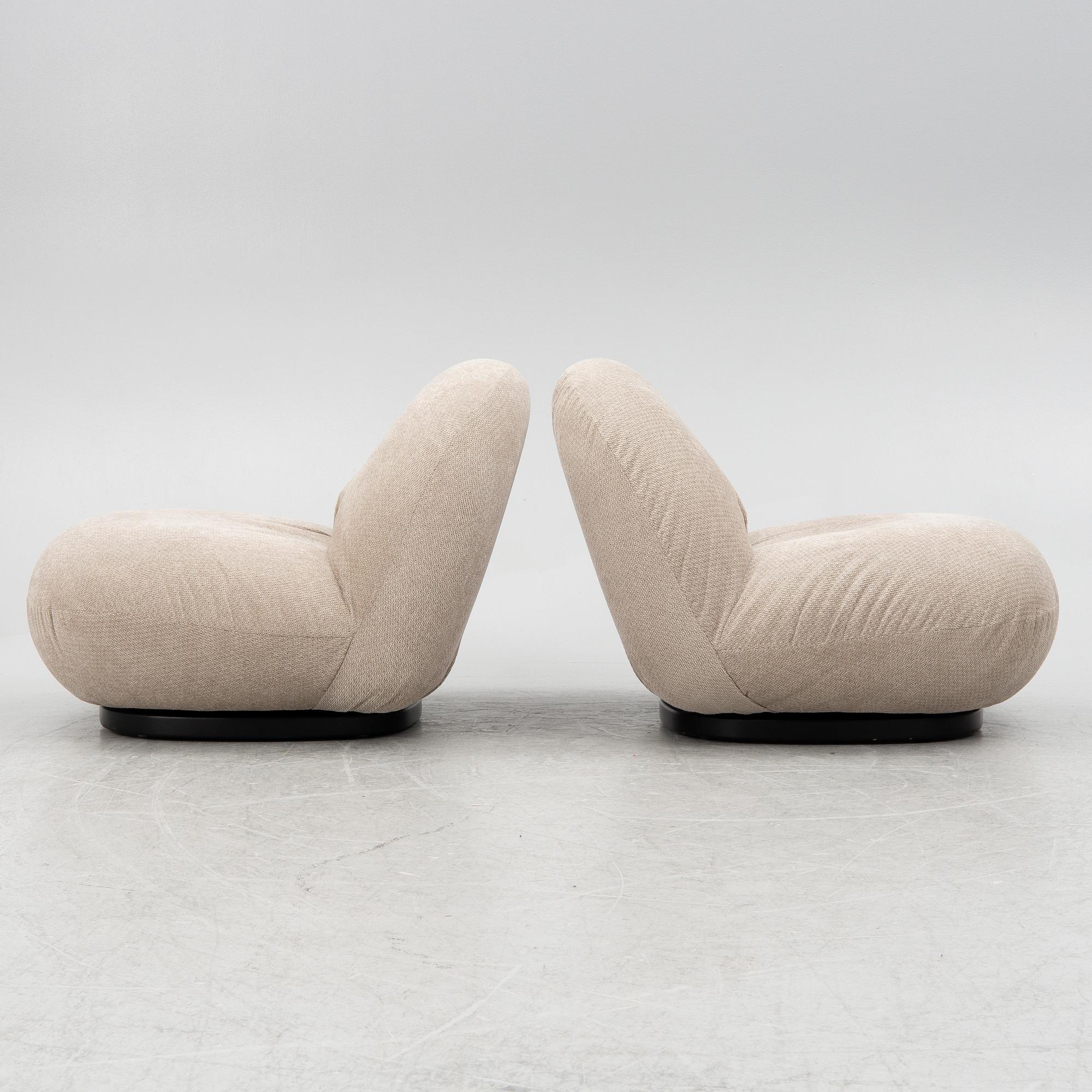 Pierre Paulin, fåtöljer, ett par, "Pacha", Gubi, samtida.