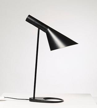 ARNE JACOBSEN, bordslampa "AJ", Louis Poulsen, Danmark.