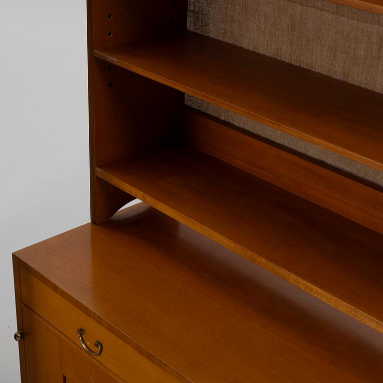 Josef Frank, bookcases, a pair, model B2112, Svenskt Tenn.