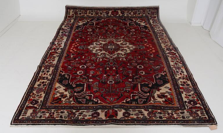 MATTA, orientalisk, ca 280 x 192.