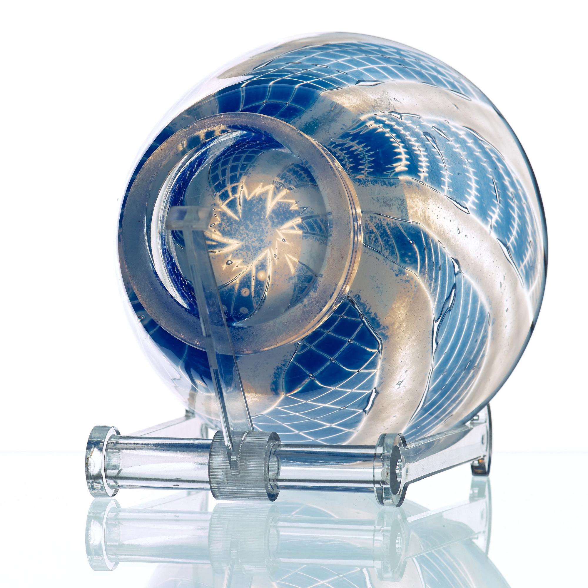 Edward Hald, a 'slipgraal' glass bowl, Orrefors 1948.