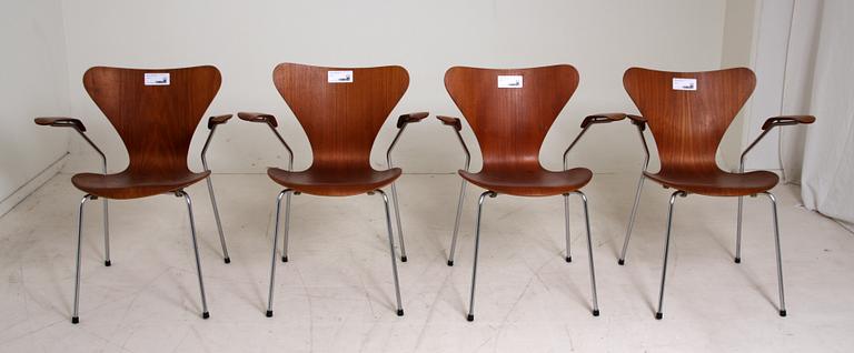 KARMSTOLAR, 4 st, "Sjuan", Arne Jacobsen, Fritz Hansen.