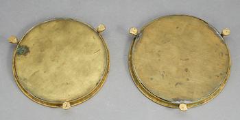 BORDSPLATEAUER, 2 stycken, 1800-tal.