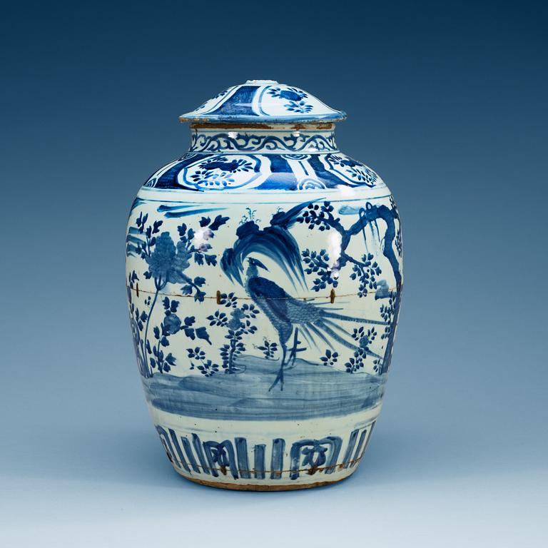 A large blue and white jar with cover, Ming dynasty, Wanli (1573-1620).