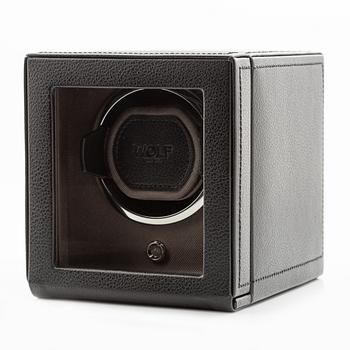 Wolf, Cub Single Winder, 14 x 15.4 x 14.8 cm.