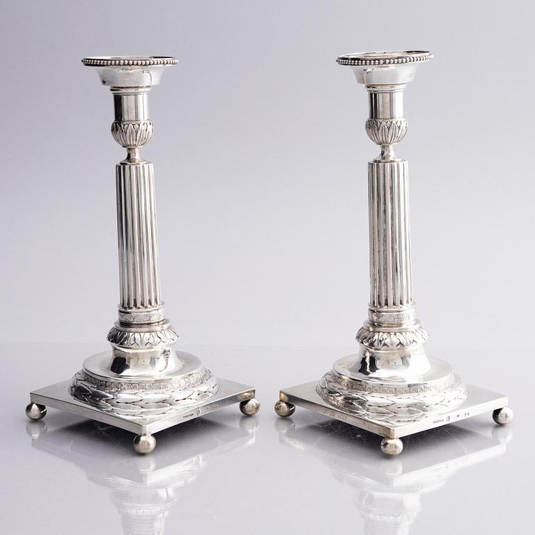 A pair of Swedish 18th century silver candelsticks, marks of Pehr Zethelius, Stockholm 1797.