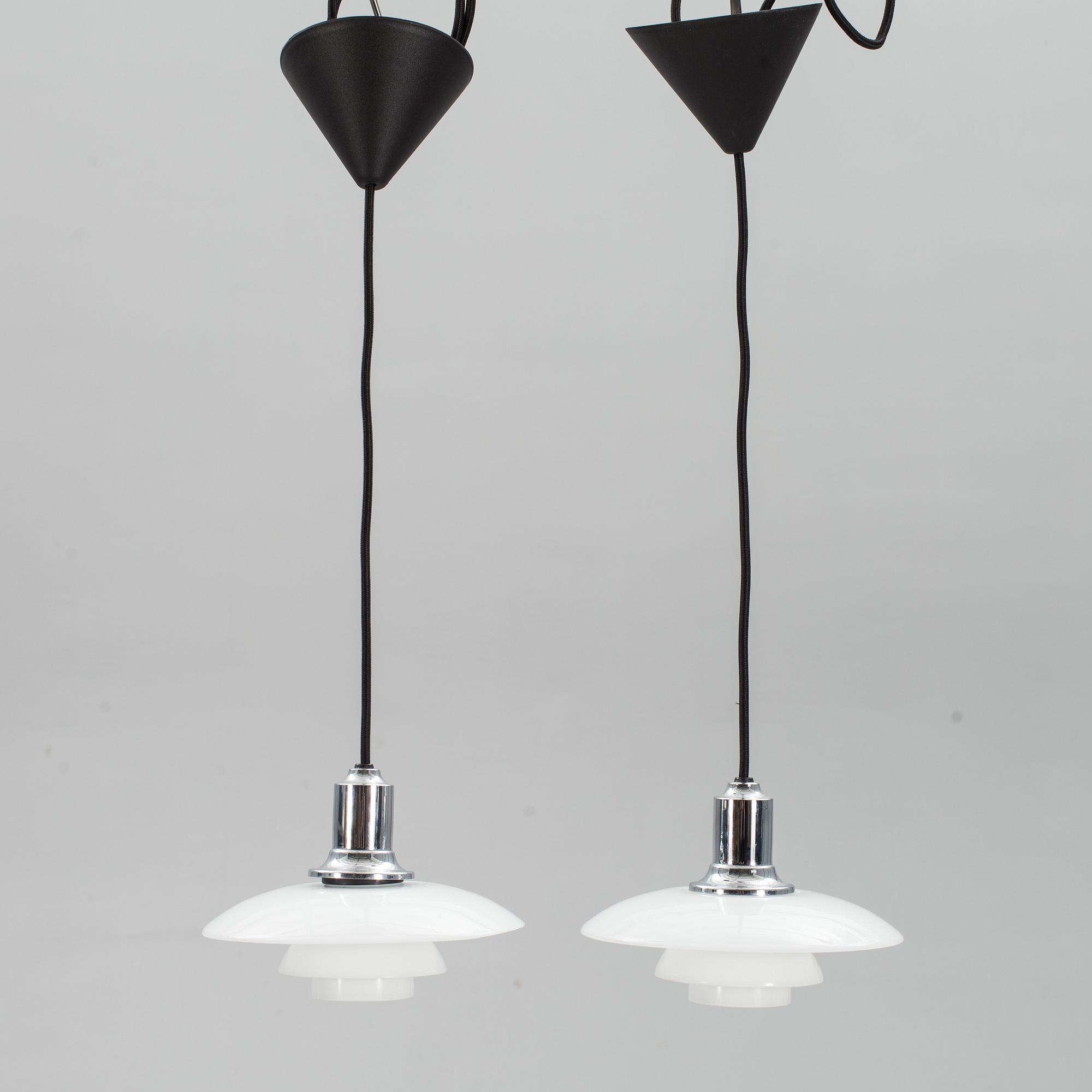 TAKLAMPOR, 2 st. "PH 2/1", Poul Henningsen för Louis Poulsen, Danmark.